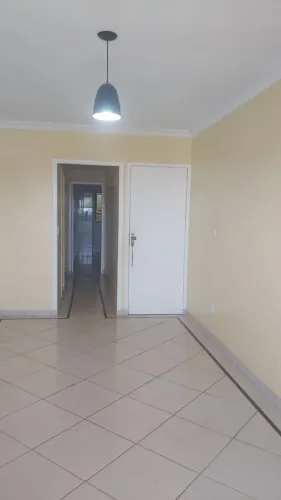 Cabo frio 3 quartos c/suíte alugo fixo próximo praias, Shop Park Lagos.Zap *