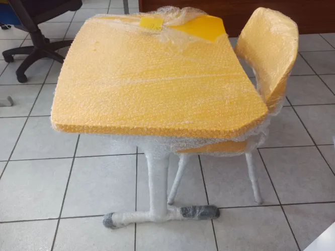 Kit mesa e cadeira infantil