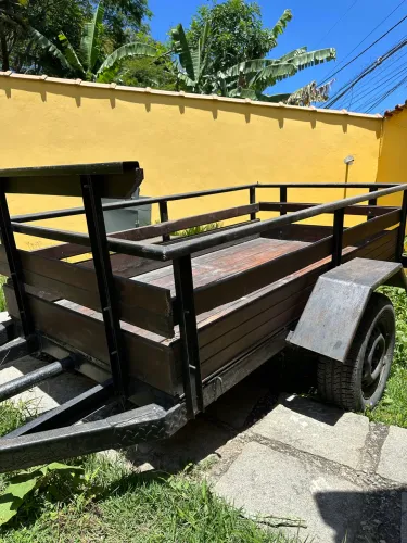 Carretinha com engate