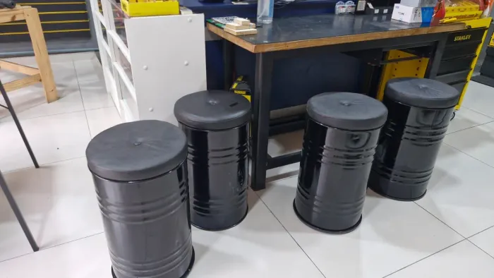 Banquetas de Tambor /barril / tonel pra lojas 