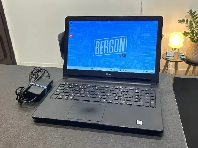 Notebook Dell Inspiron 5566- i5 7200U- 8GB DDR4- SSD 256GB- Tela 15,6"- Com Garantia!