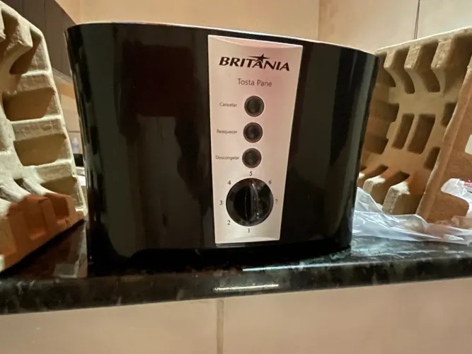 Torradeira Elétrica Britânia