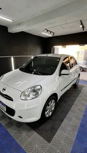 Nissan March SV 1.6 16V Flex Fuel 2014