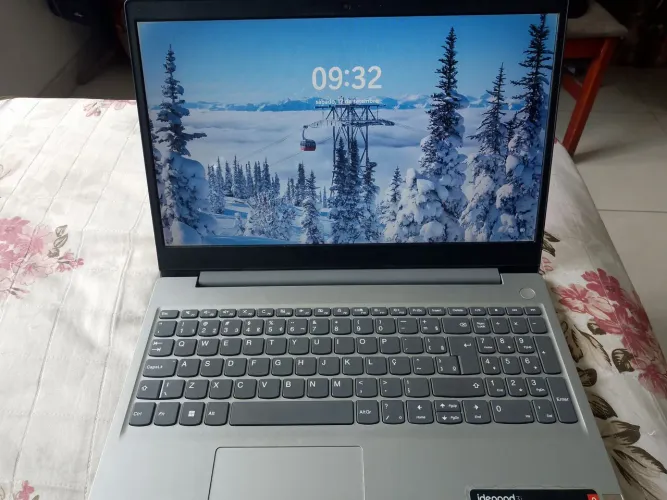 Vendo notebook Lenovo
