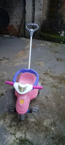 Triciclo motoca