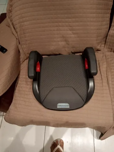 Excelente oportunidade para você economizar cadeirinha para carro em perfeito estado.
