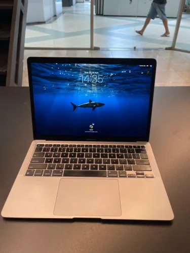MacBook Air M1