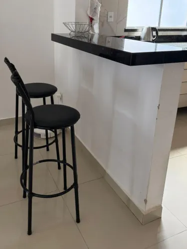 JOGO DE 2 BANQUETAS ALTA