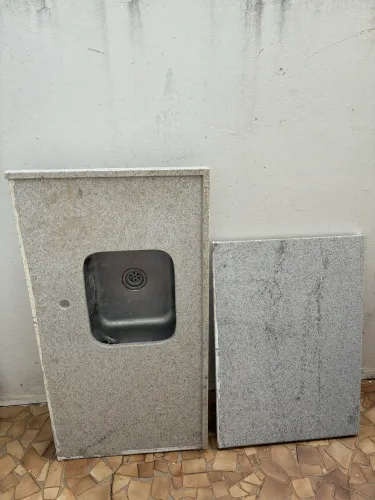 Pia de granito para cozinha 195 x 58 Cuba da Tramontina nova nunca foi usada.