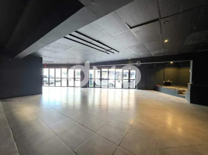 Salão Comercial para Aluguel em Piracicaba (Vila Rezende) | 418 m² | 9 Vagas