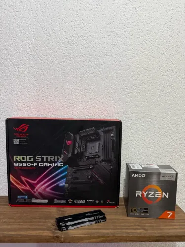 RYZEN 7 5800X3D + B550-F ROG STRIX GAMING + 32GB RAM 3200MHZ HYPERX FURY
