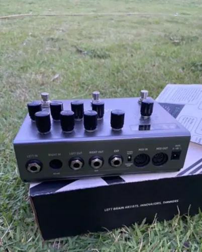 Pedal strymon Timeline e Bigsky