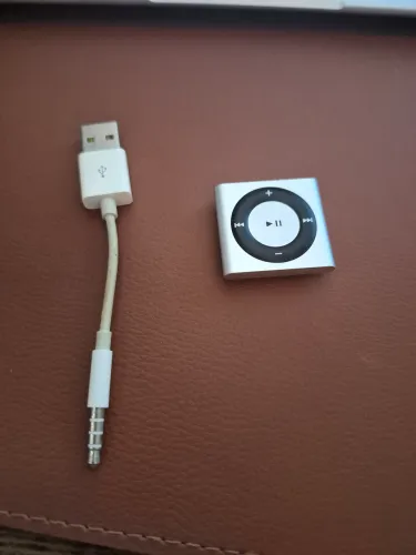 Ipod Shuffle 2GB