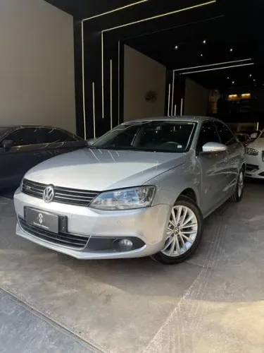 Volkswagen Jetta Highline TSI 2.0 8V 120cv Gasolina Tiptronic 2012