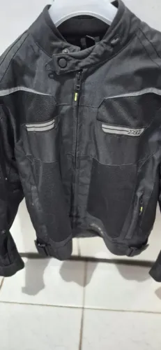 Jaqueta feminina motocliclista