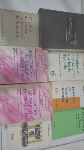 Livros de Direito do Trabalho e Etc...