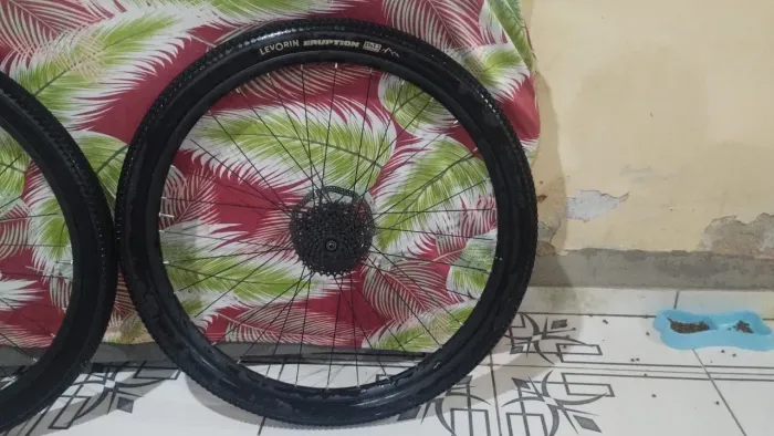 Vende-se jogo de rodas de Bike 