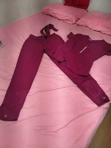 Escrub Vermelho 