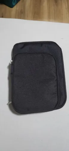 Duas bolsas organizadoras de cabos e eletrônicos