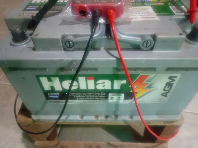 Vendo bateria heliar 80 amperes 
