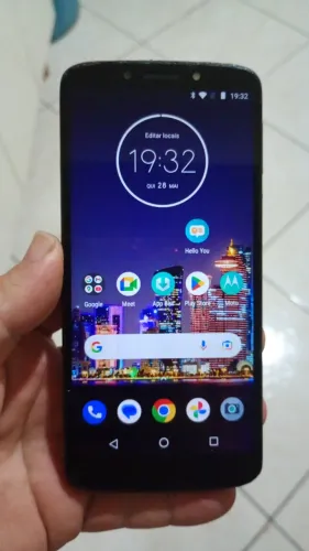 Celular Moto E5 32 gigas Bateria tela e entrada carregador bons tudo ok