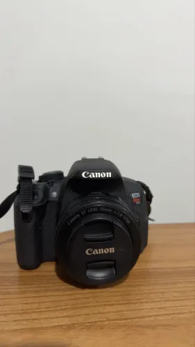 Canon EOS Rebel T5i + Lente 50mm f/1.8 + 3 Baterias - Bom Estado