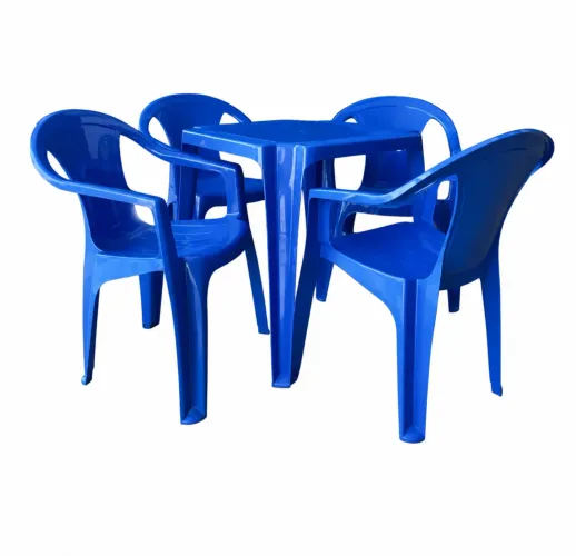 2 conjuntos de Mesa com 4 cadeiras plásticas - Reforçadas