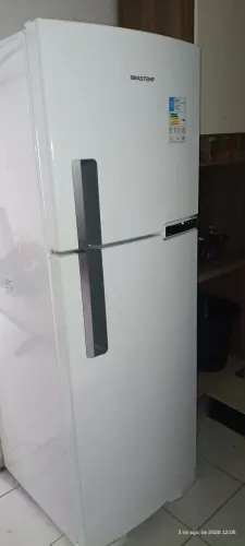 Vendo Geladeira Brastemp Branca preço negociável