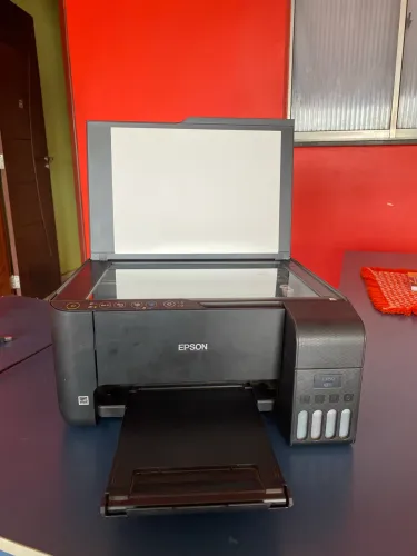 Vendo impressora Epson l3150 semi nova