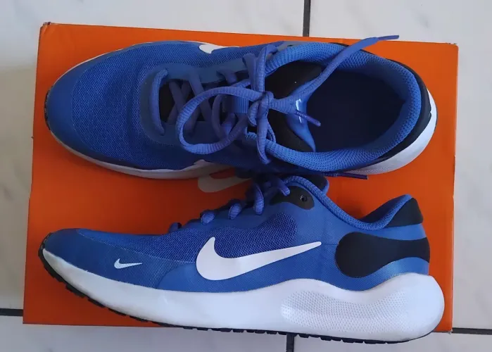 Tênis Nike Revolution 7 TAM 35