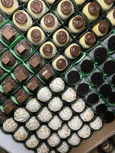 Docinhos gourmet cento