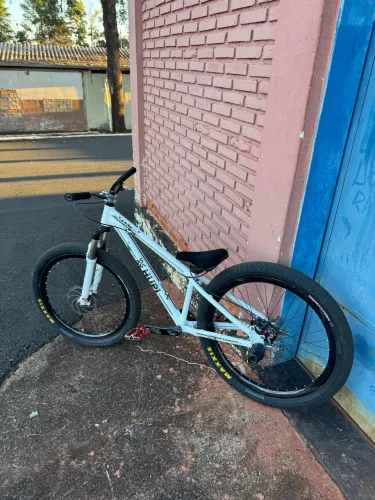 Hupi whistler 2025