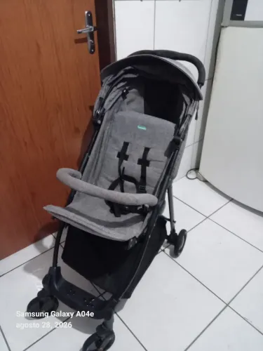 Carrinho de bebê unissex