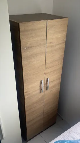 3 Armários semi novos 