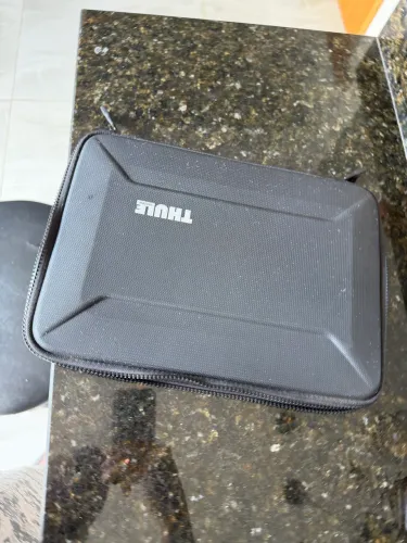 Capa Rígida Thule para MacBook - Proteção Premium