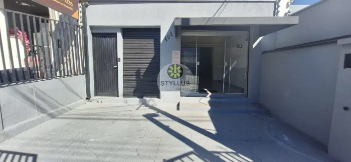 SALÃO PARA LOCAÇÃO AVENIDA SAUDADE, 2.600,00 02 VAGAS, EXCELENTE PONTO