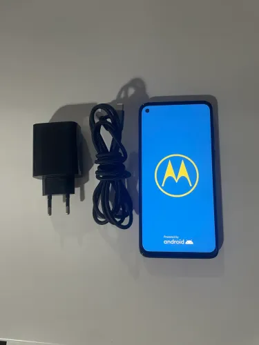 Moto G8 power