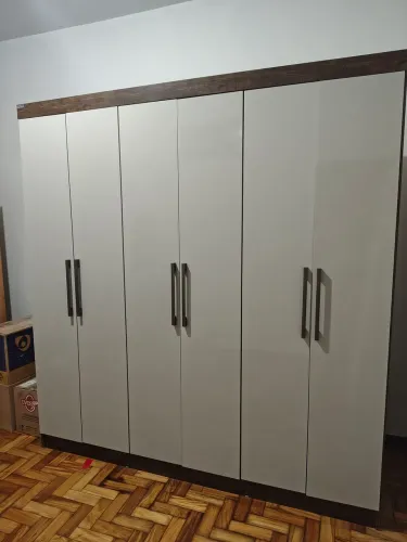 Guarda roupas casal 6 portas
