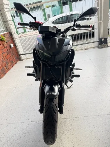 Yamaha MT-09 - 12mil km / com controle remoto de intensidade do escape