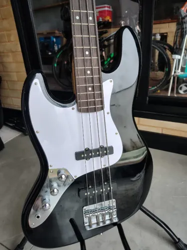 Contrabaixo 4 cordas Jazz Bass Strimberg para Canhoto
