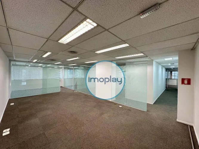 Sala comercial para aluguel de 246 m², na Alameda Santos - São Paulo.