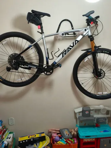 Bicicleta Rava Rakan Shimano Cues 11v. Nova pouco usada.
