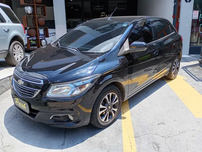 Chevrolet Onix Hatch LTZ 1.4 8V Flex Power Mec. 4P 2015