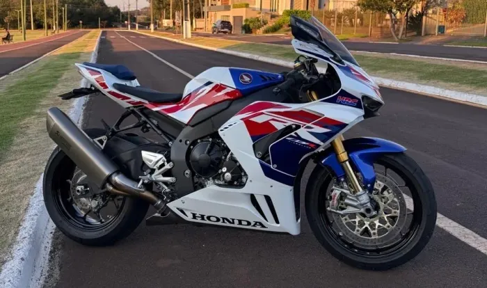 CBR 1000 Triple R Ed. Especial N.1842