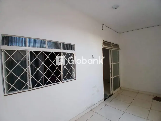 Casa á venda no bairro Santa Rita II em Montes Claros - MG