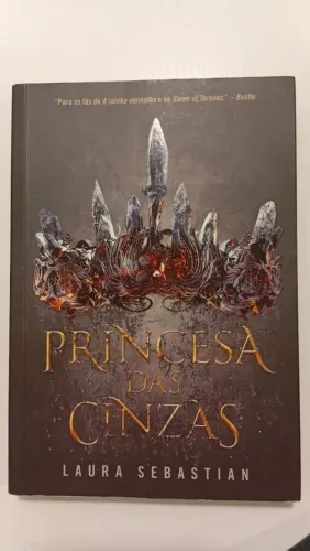 Parte da Trilogia Princesa das Cinza / Dama da Névoa