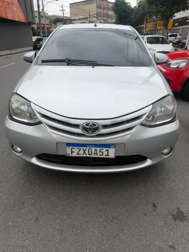 Toyota Etios XLS Sedan 1.5 Flex 16V 4P Mec. 2015
