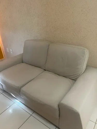 Sofá de couro 