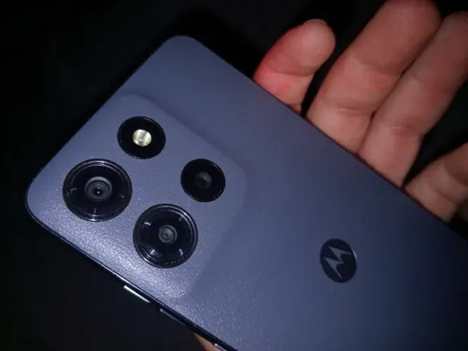 CELULAR MOTOROLA 256GB