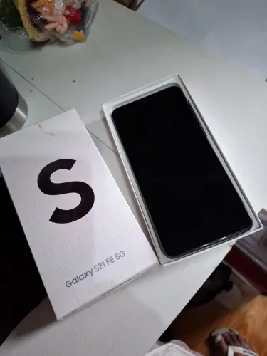 Samsung Galaxy S21+ 5G 256GB Preto